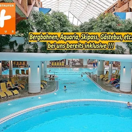 With Enclosed Garden אוברשטאופן